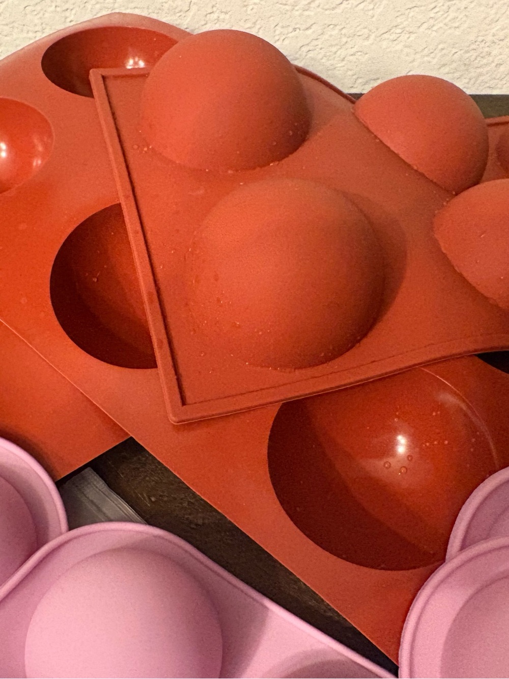 7 - Silicone Half-Sphere Mold Set in Pink and Terracotta - Picture 2 of 3
